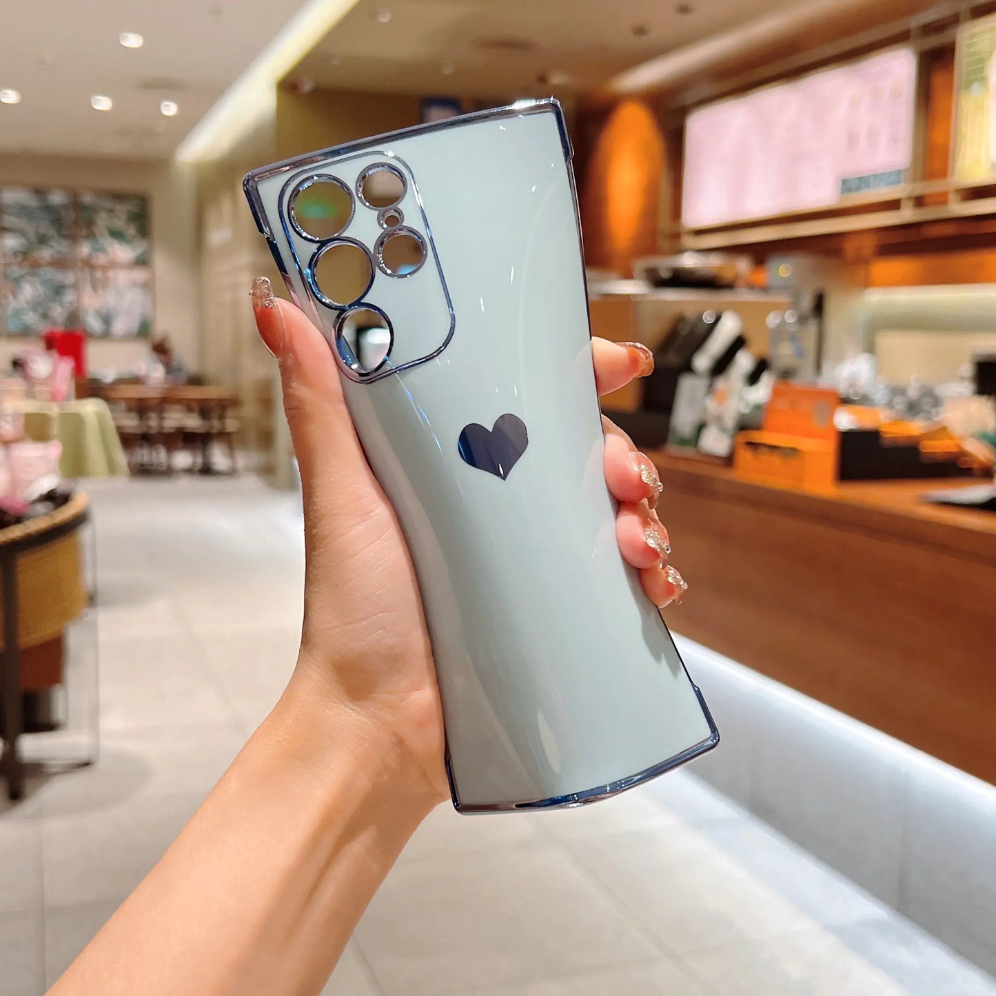 Coque de téléphone en silicone de luxe en forme de cœur pour Galaxy S22