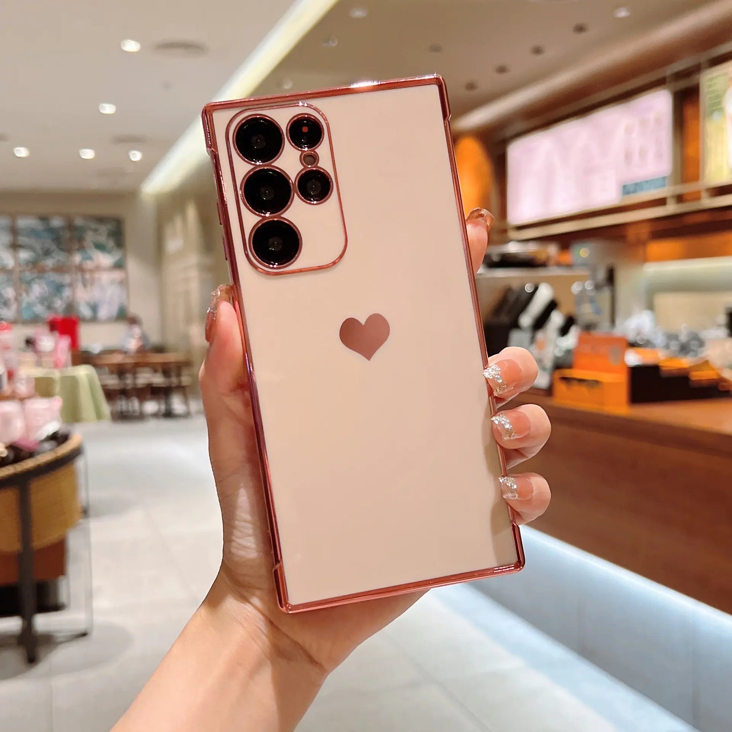 Coque de téléphone en silicone de luxe en forme de cœur pour Galaxy S22